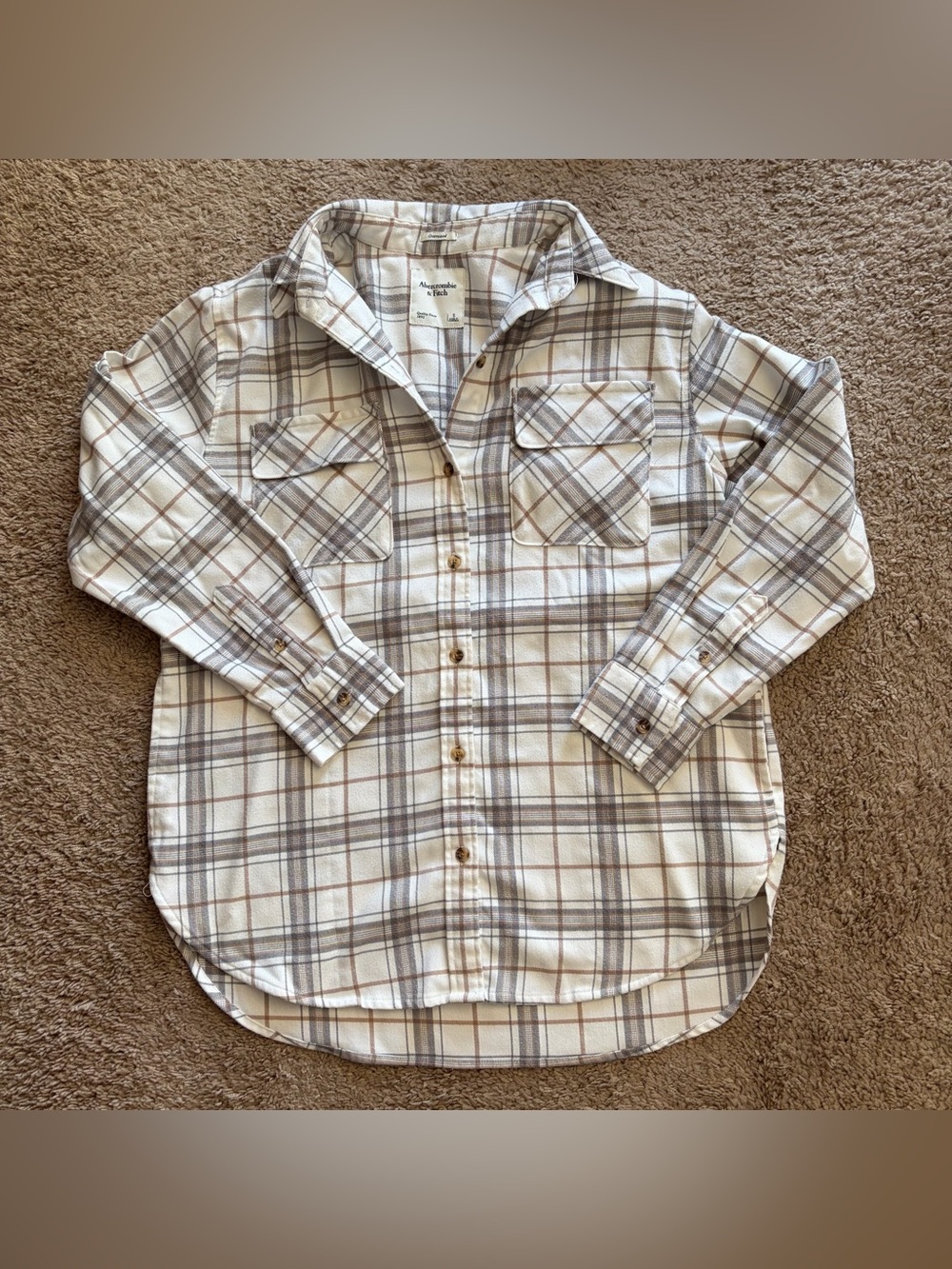 Abercrombie Women’s Oversized Flannel Shirt Jacket | Off White Plaid | Size S